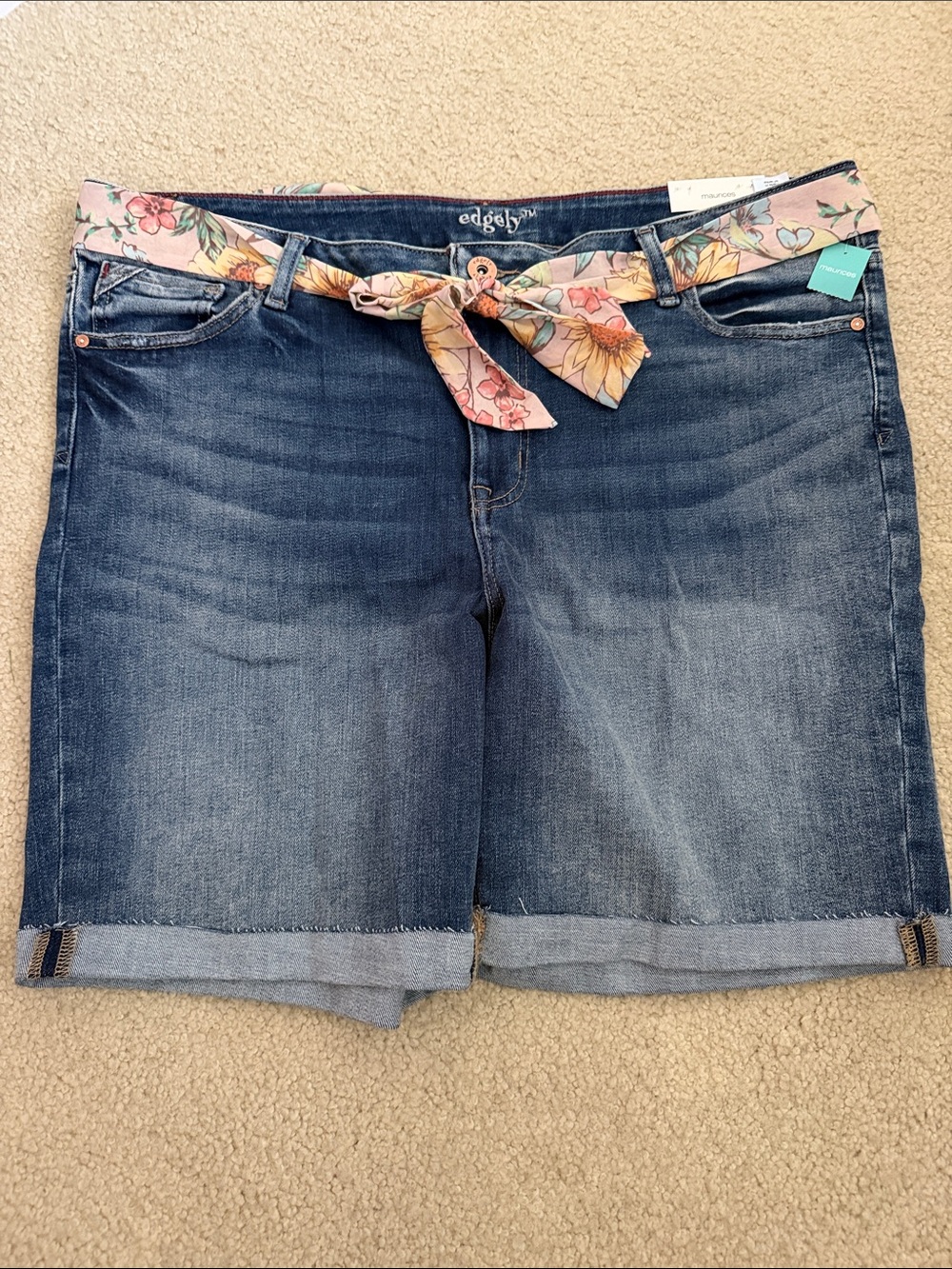 NWT Maurice’s Dark Blue Denim Bermuda Shorts with Floral Scarf Belt wmn size 20